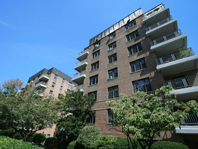 Apartment in White Plains, NY