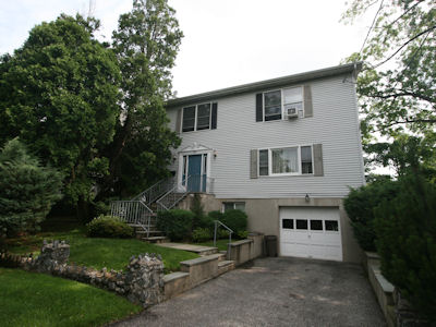 House in Mamaroneck, NY, Ad #803699