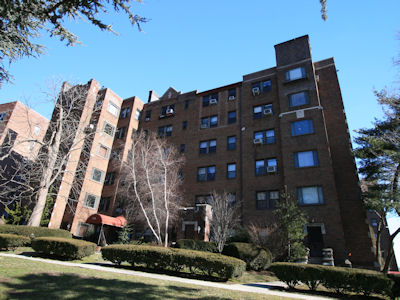 Apartment in White Plains, NY