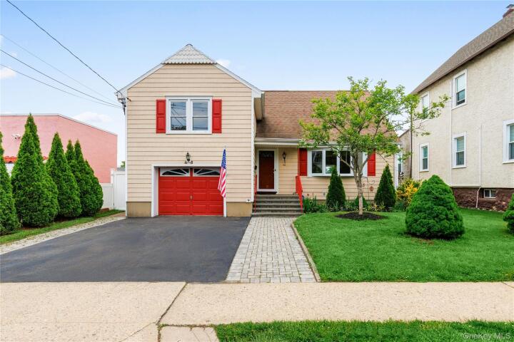 Property photo # 1