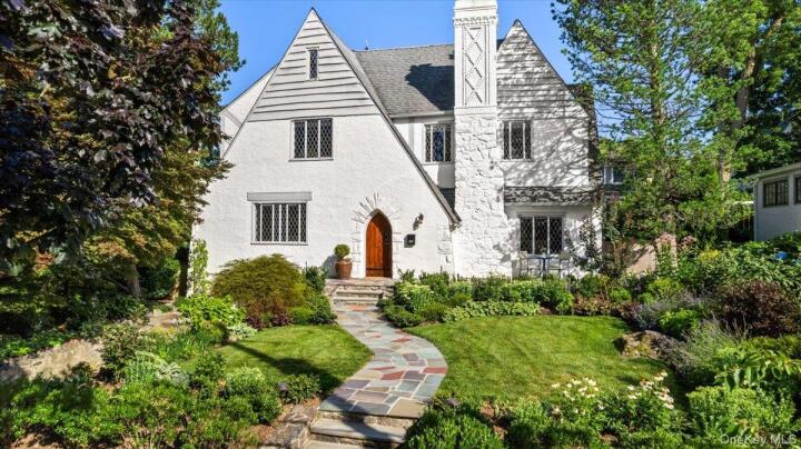 Property photo # 1