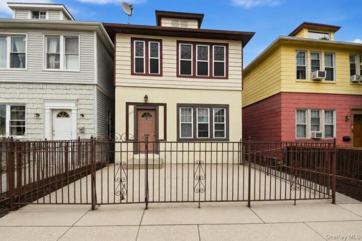Property photo # 1