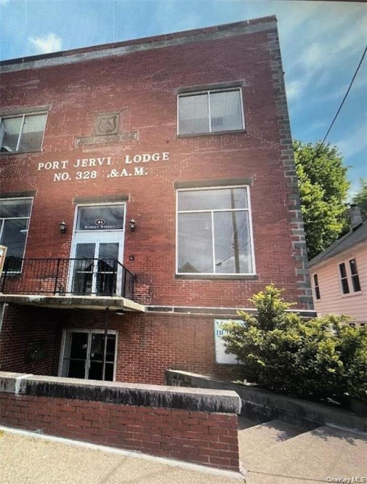Property photo # 1