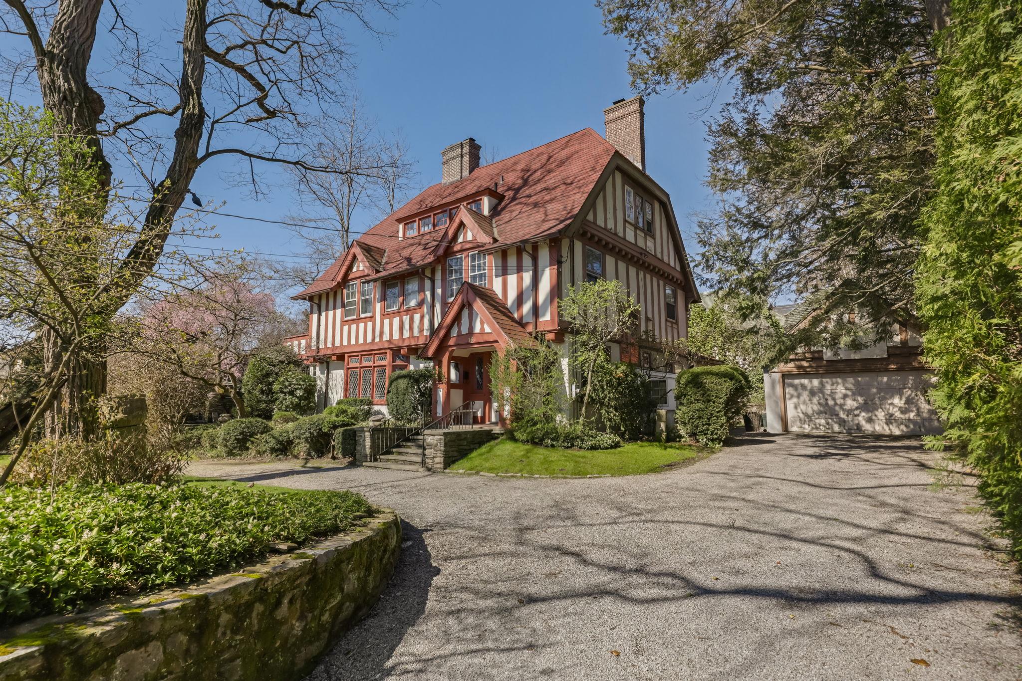 Property photo # 1