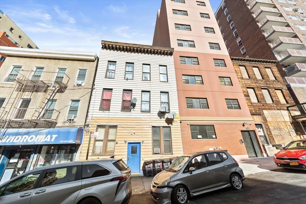 Property photo # 1