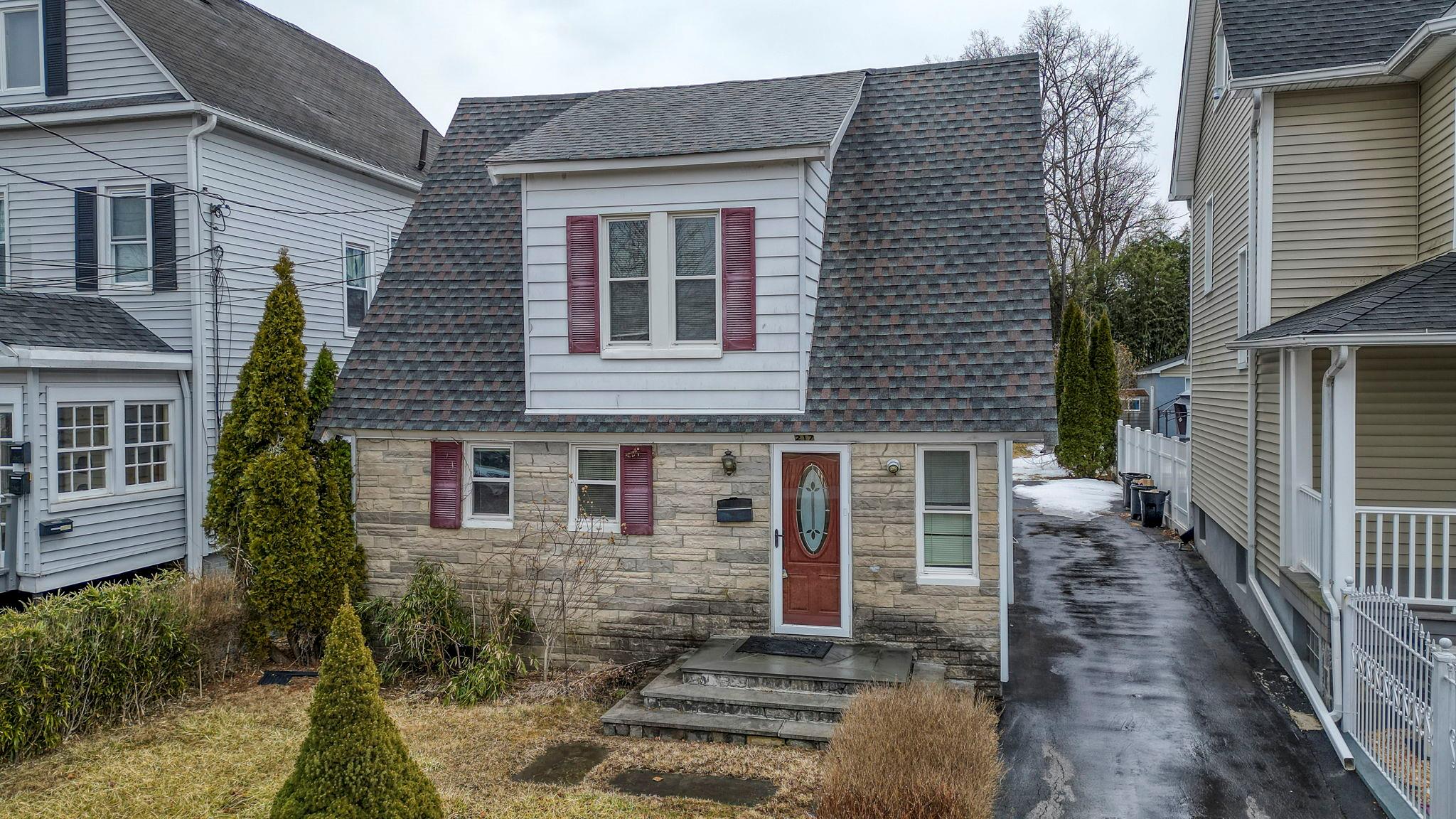 Property photo # 1