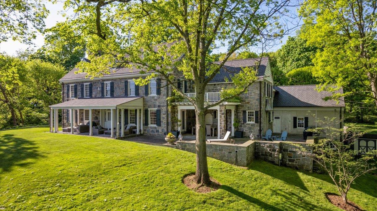 Property photo # 1