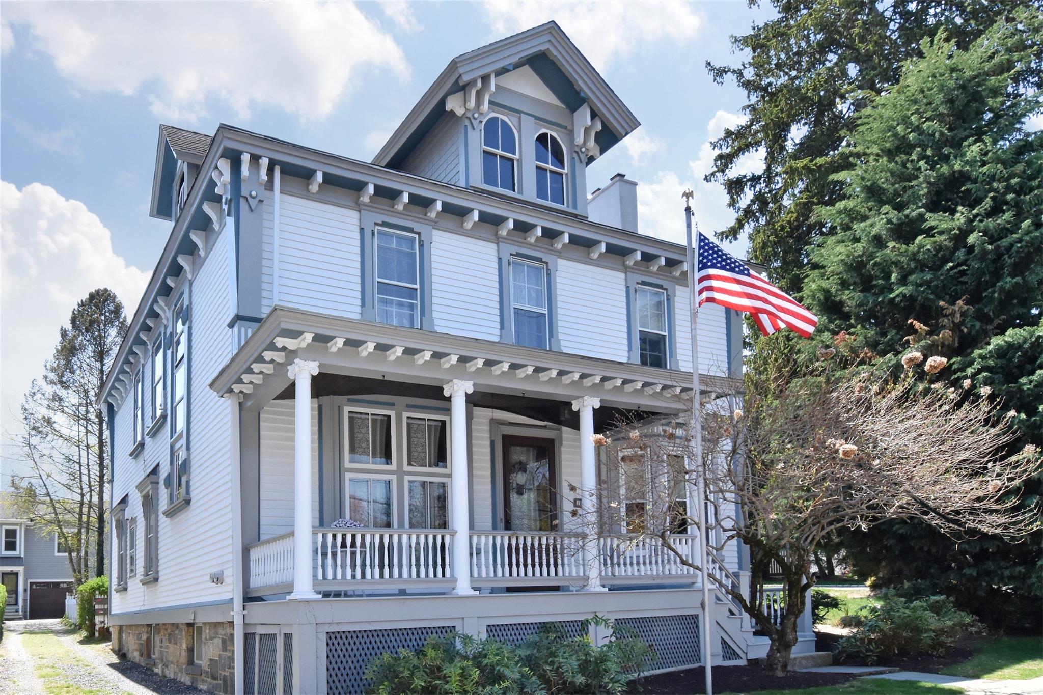 Property photo # 1
