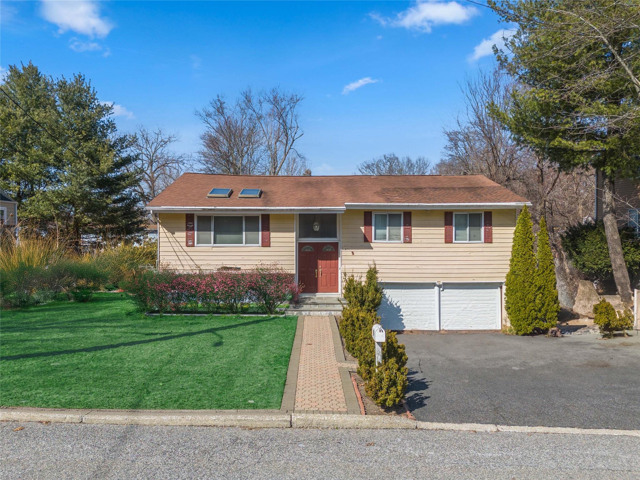 Property photo # 1