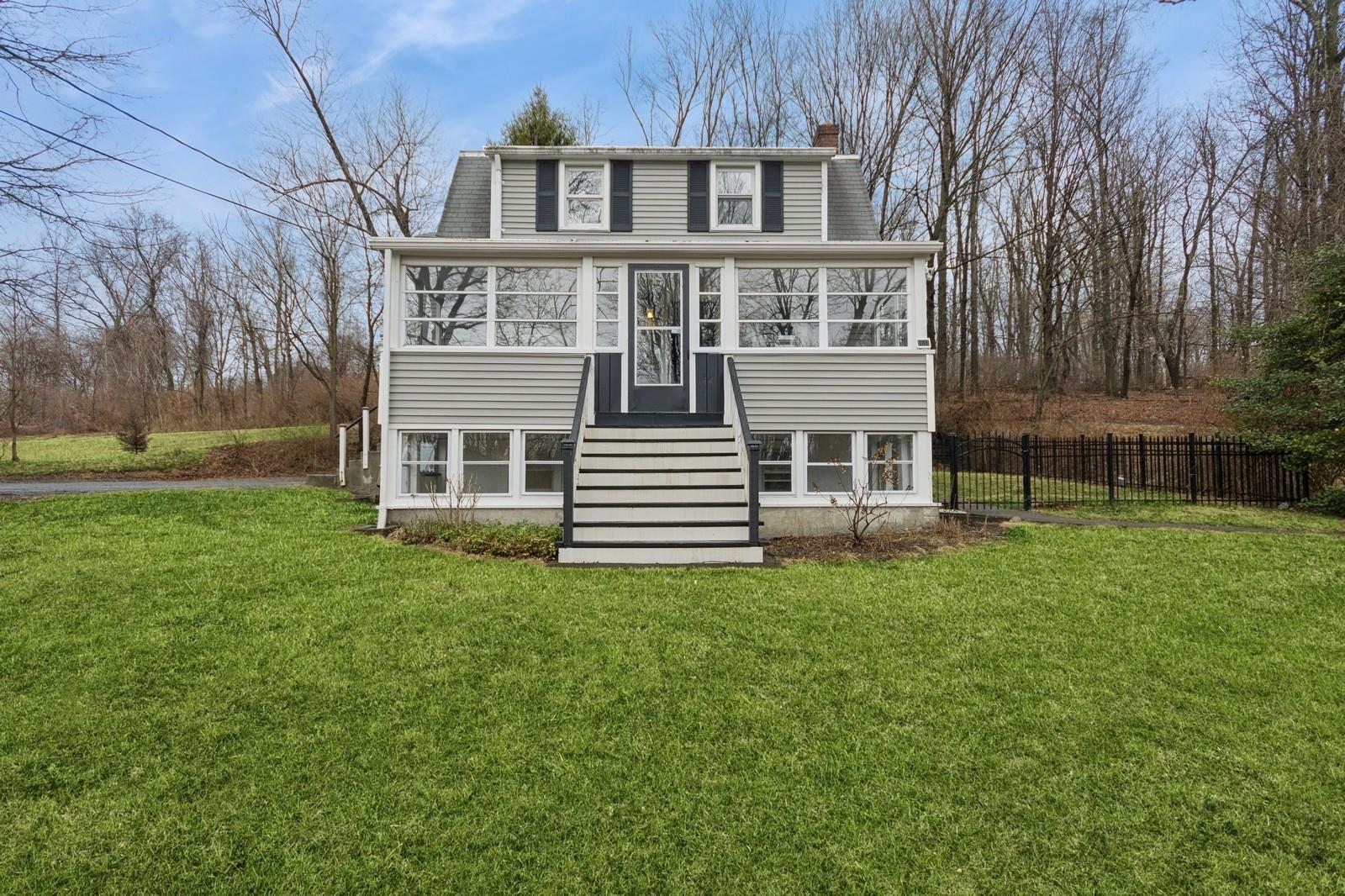 Property photo # 1