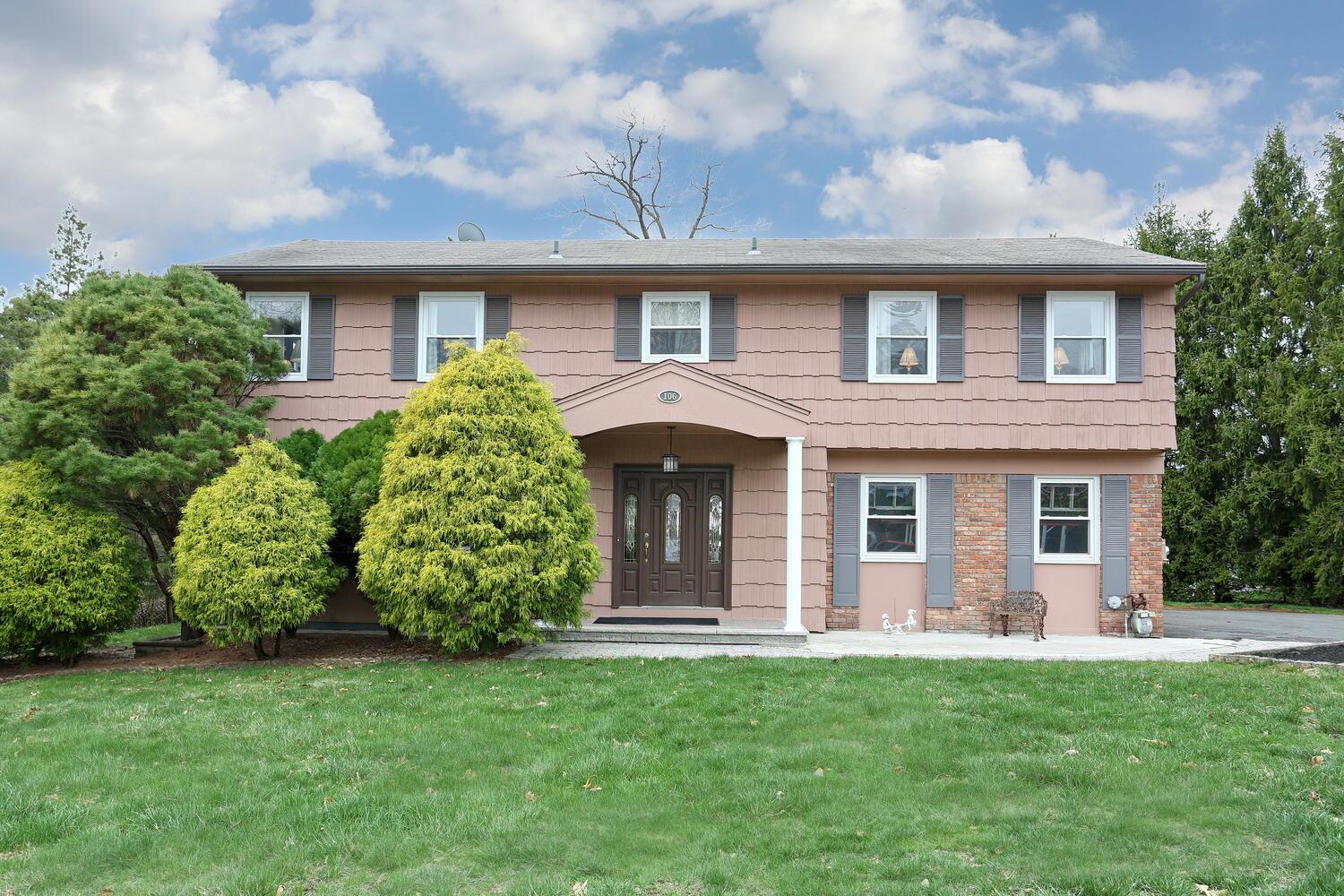 Property photo # 1