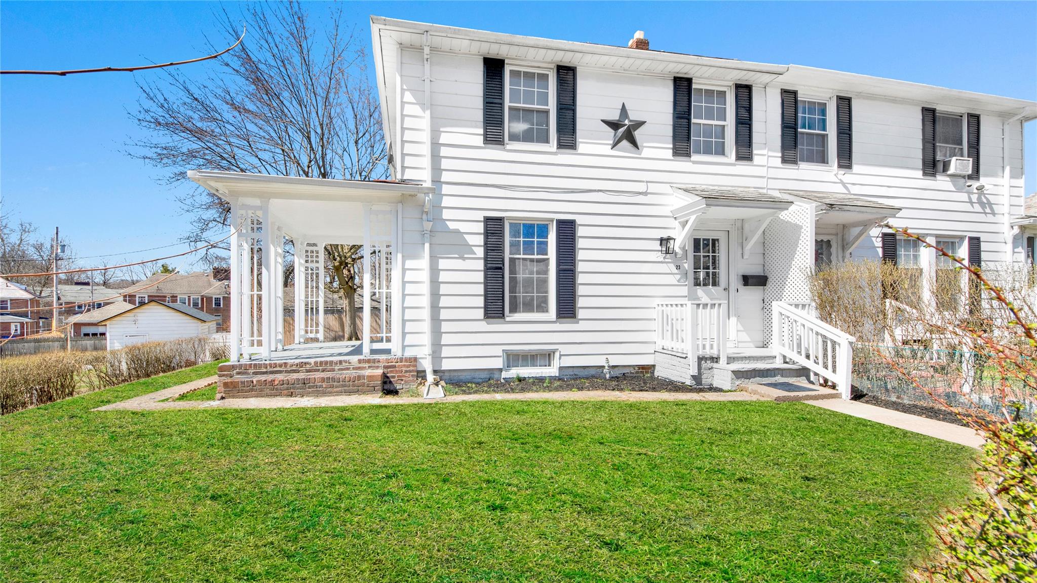 Property photo # 1