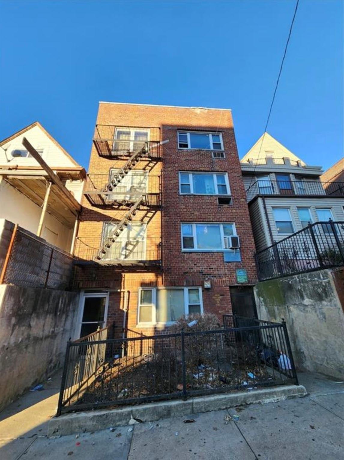 Property photo # 1