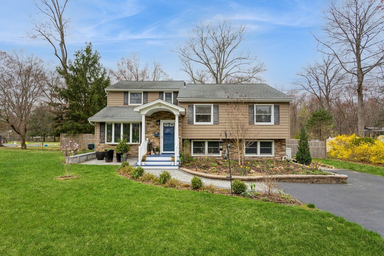 Property photo # 1
