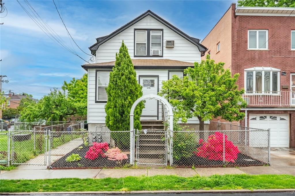 Property photo # 1