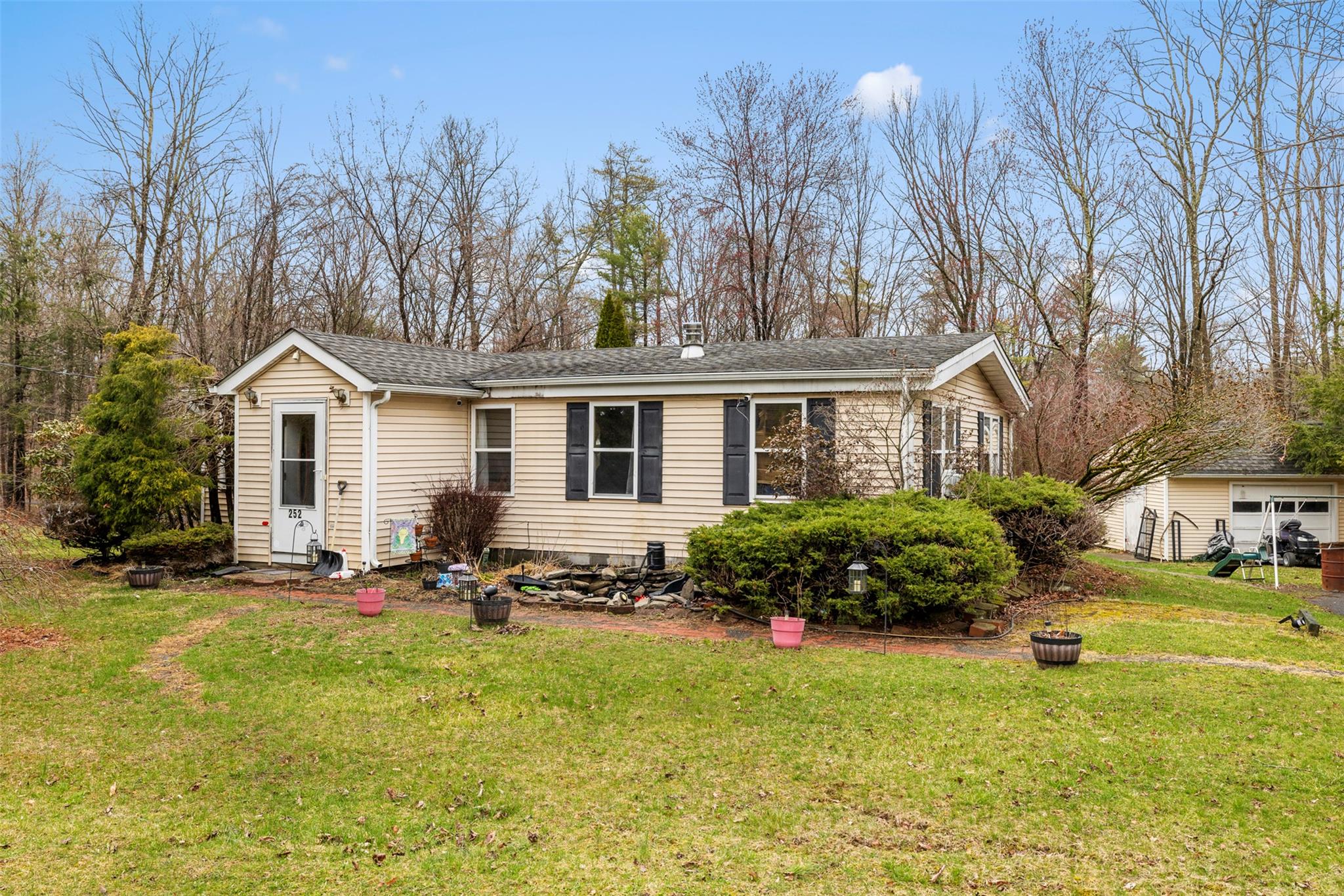 Property photo # 1