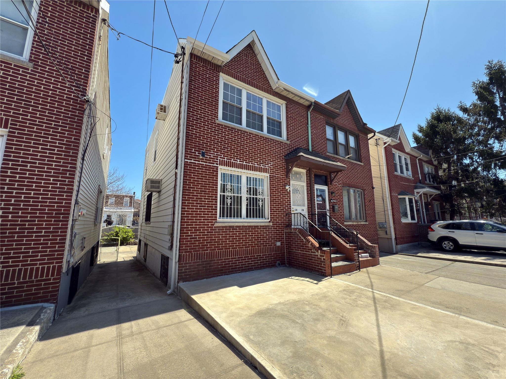 Property photo # 1