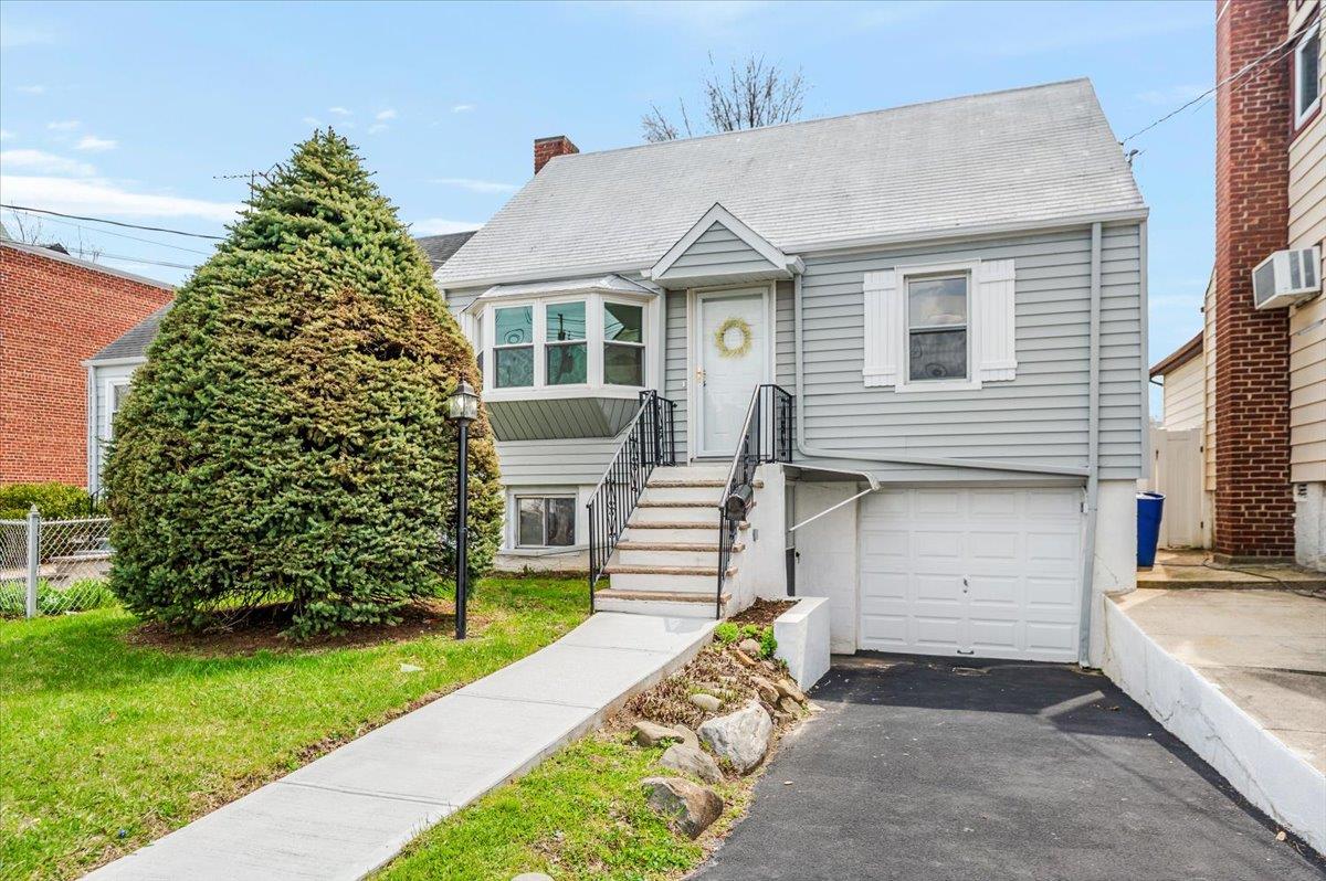 Property photo # 1