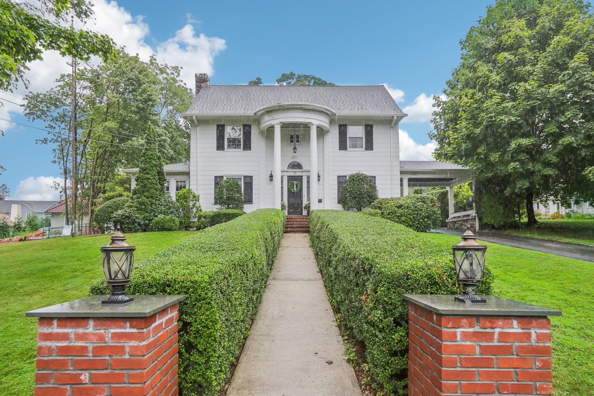 Property photo # 1