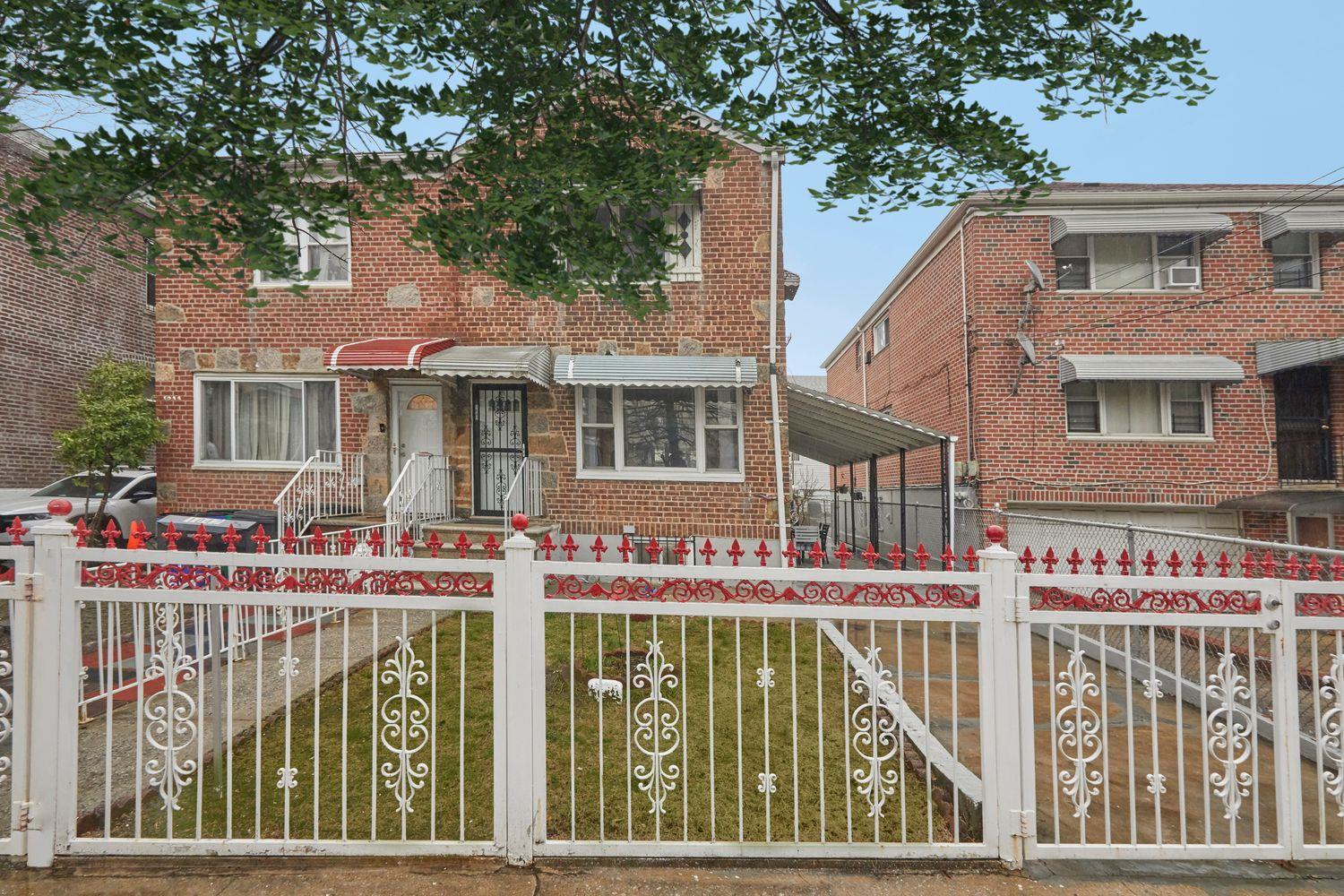 Property photo # 1