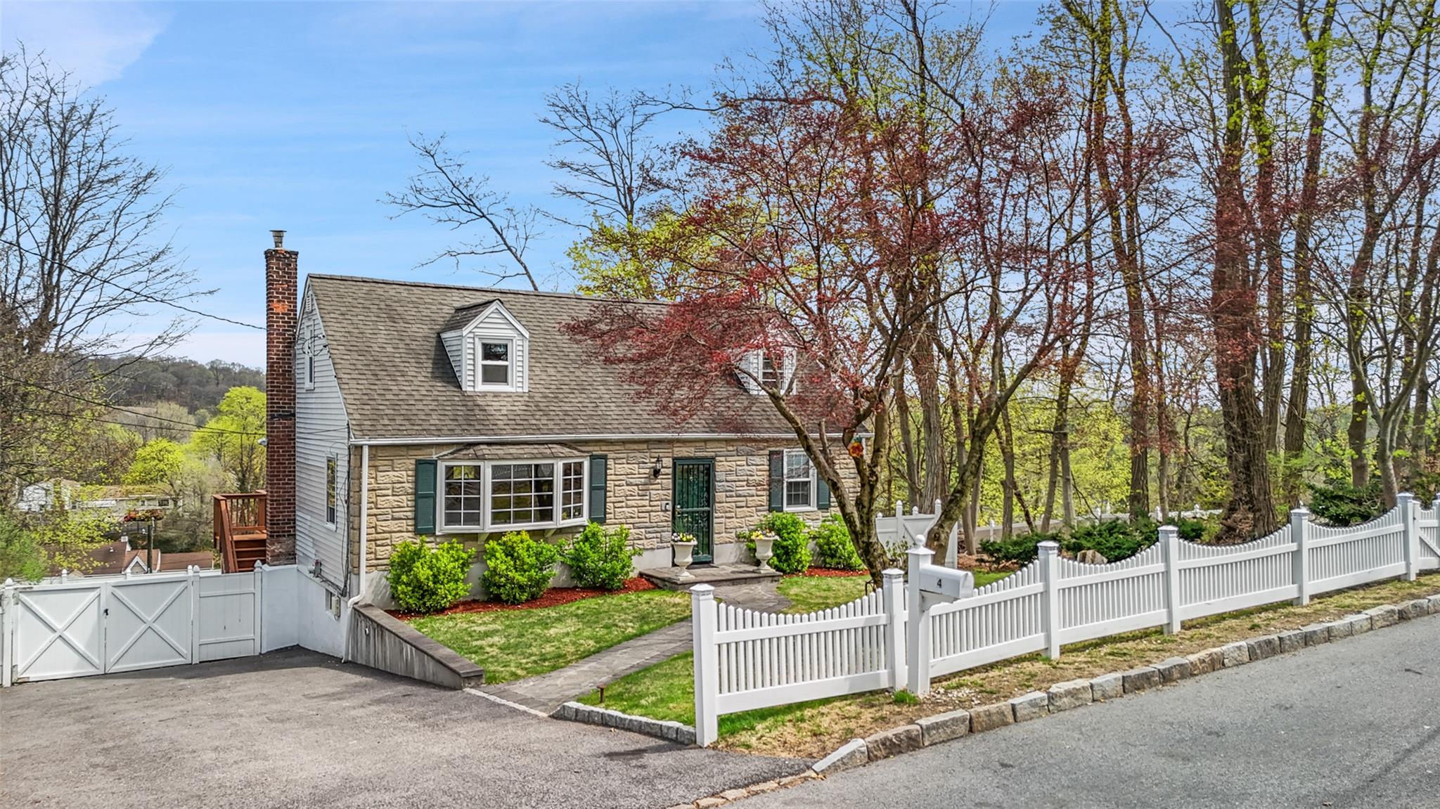 Property photo # 1