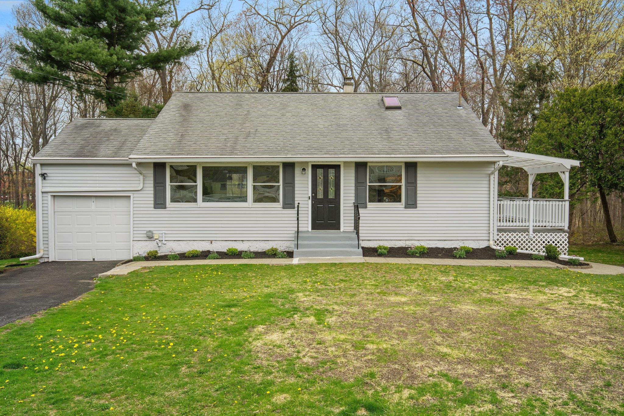 Property photo # 1