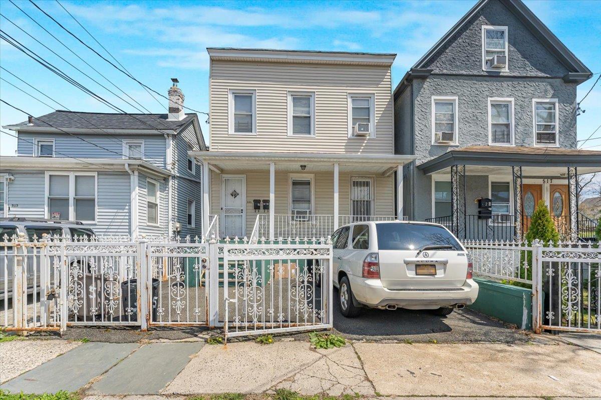 Property photo # 1