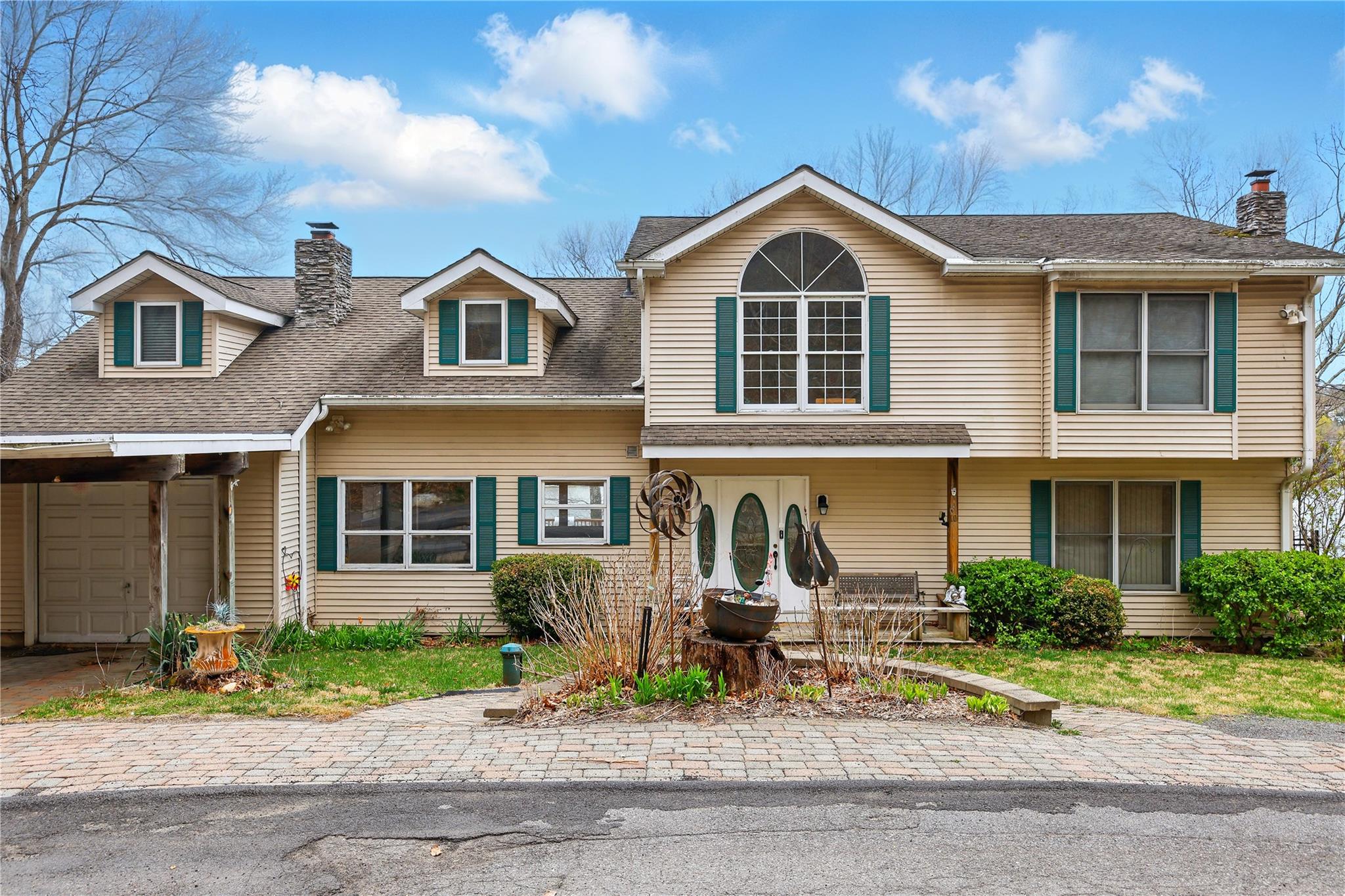 Property photo # 1