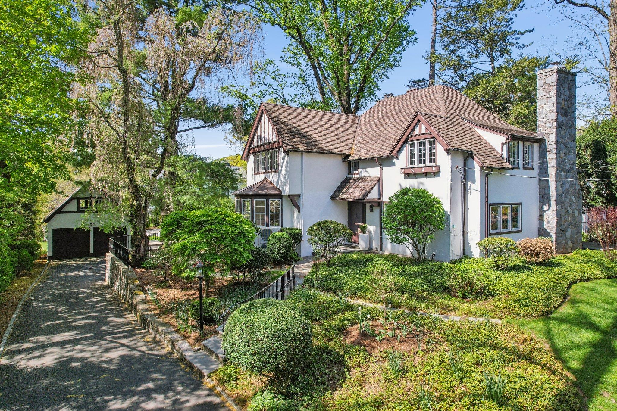 Property photo # 1