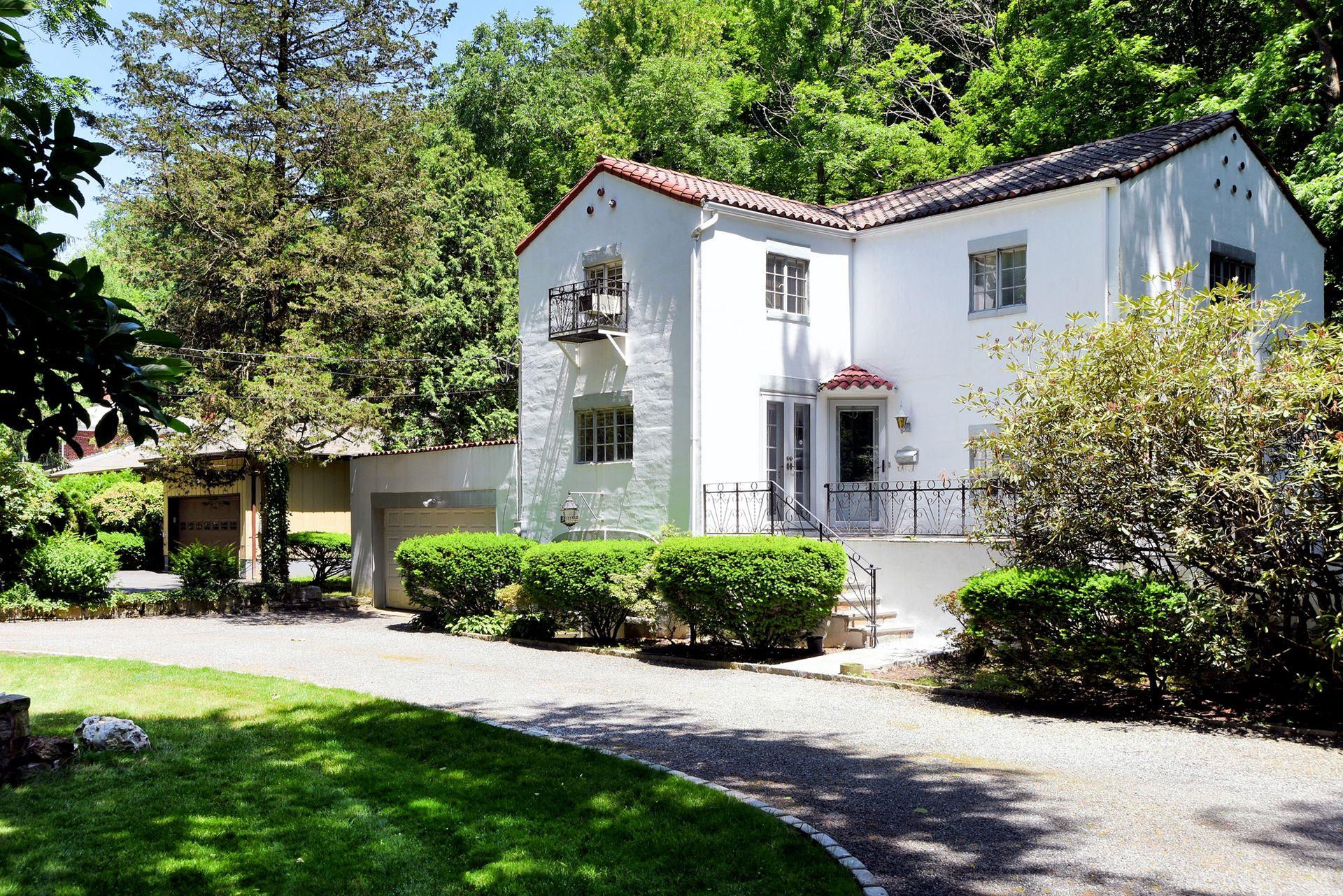 Property photo # 1
