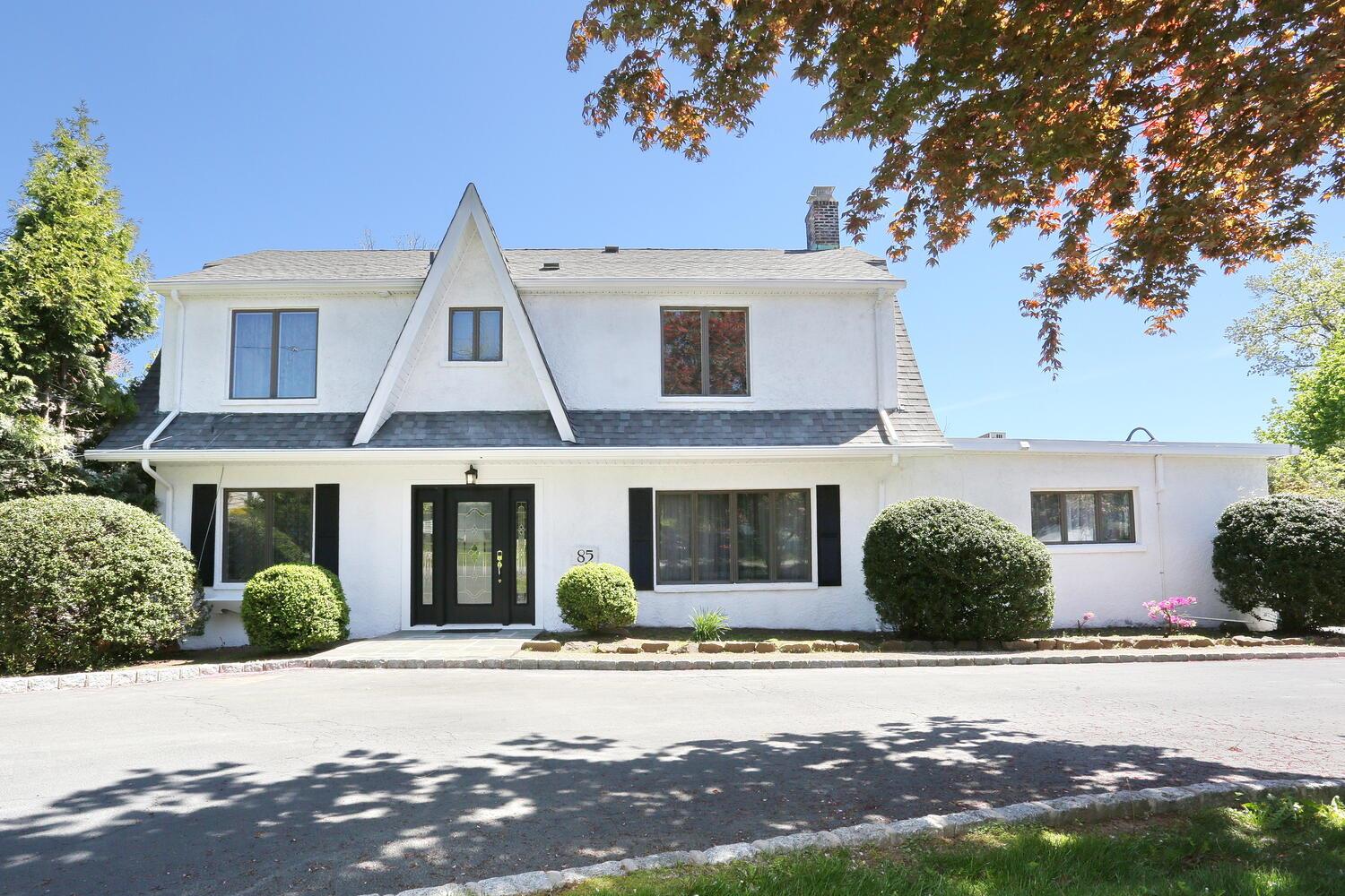 Property photo # 1