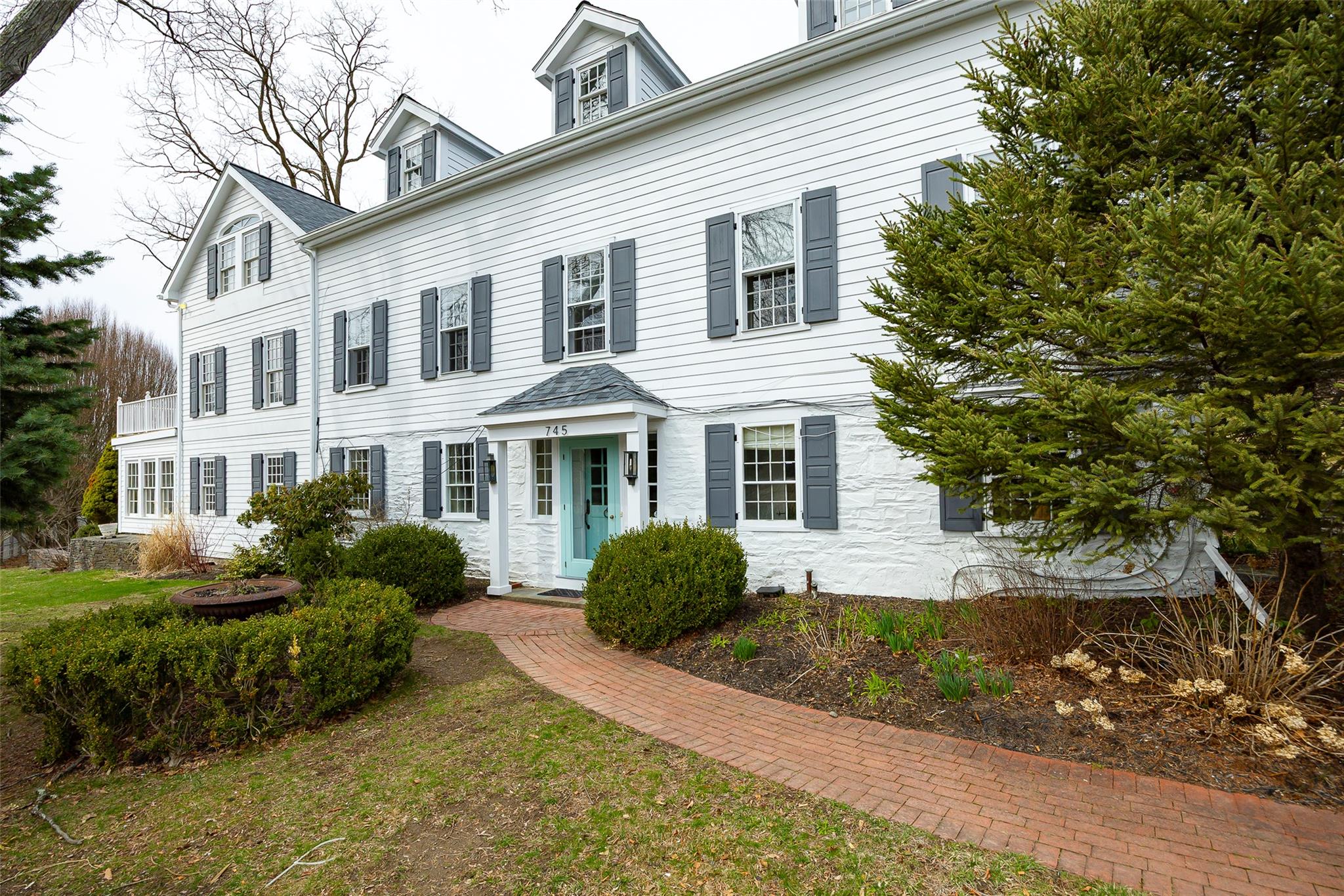 Property photo # 1