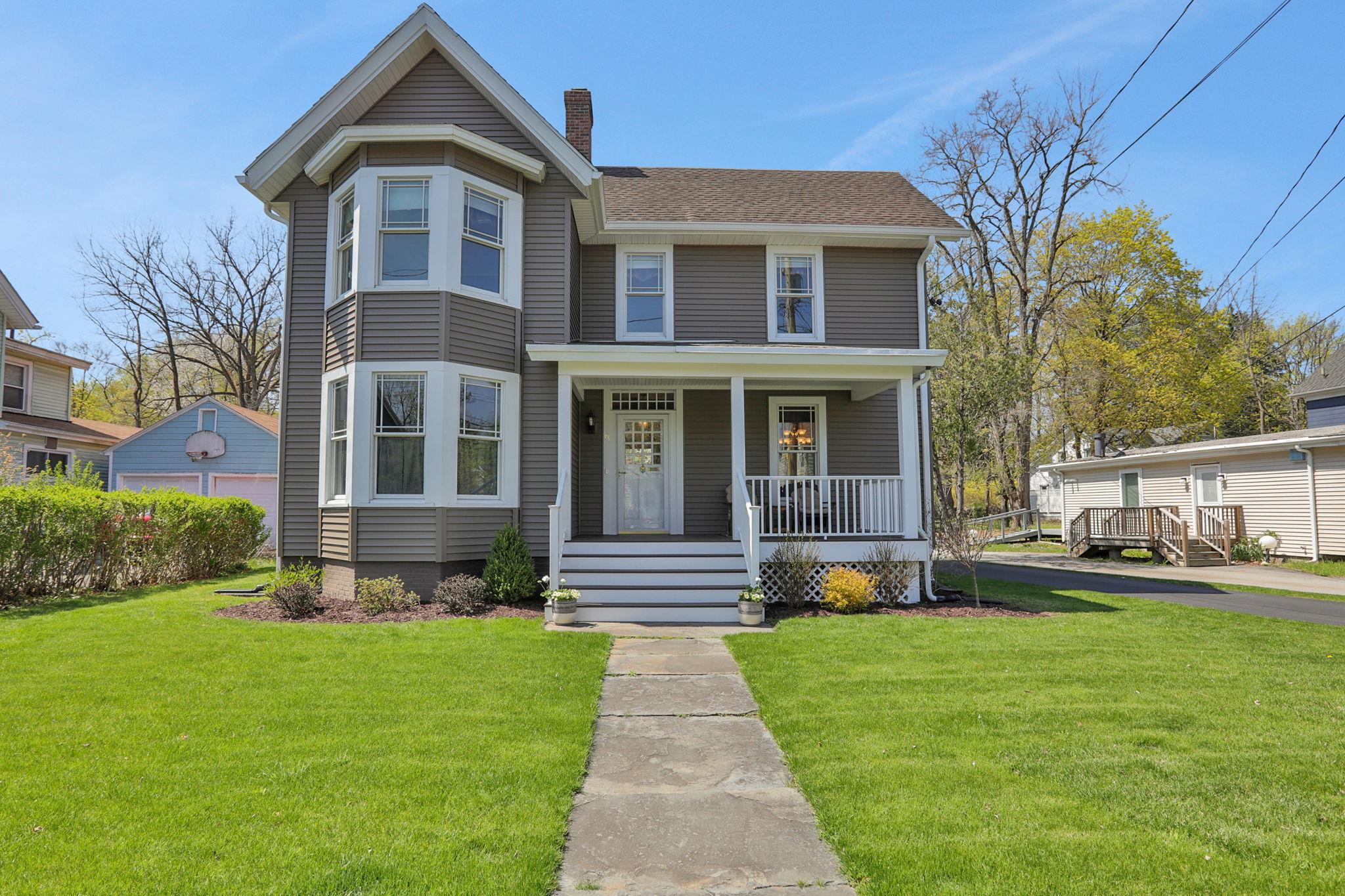 Property photo # 1