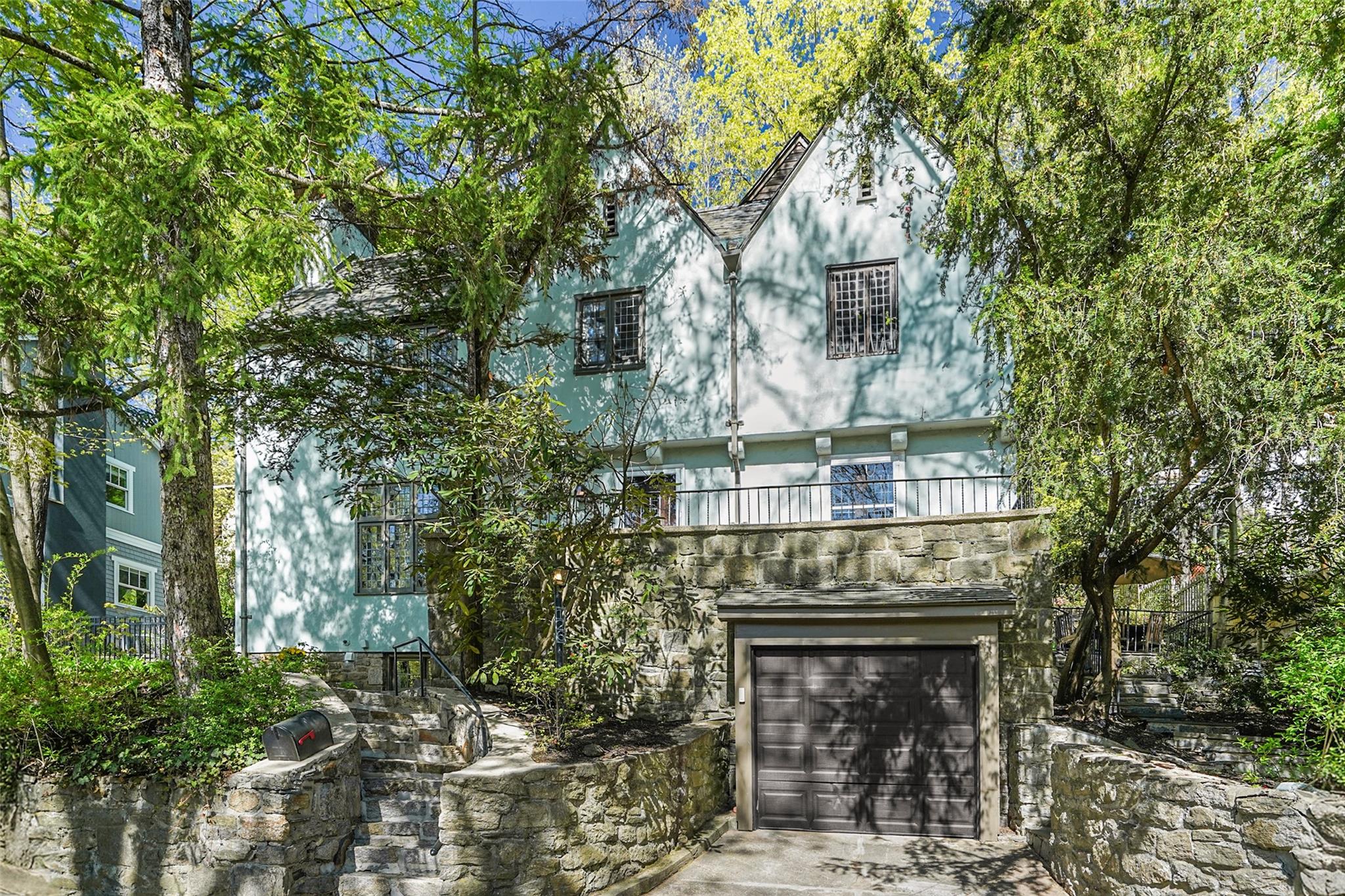 Property photo # 1