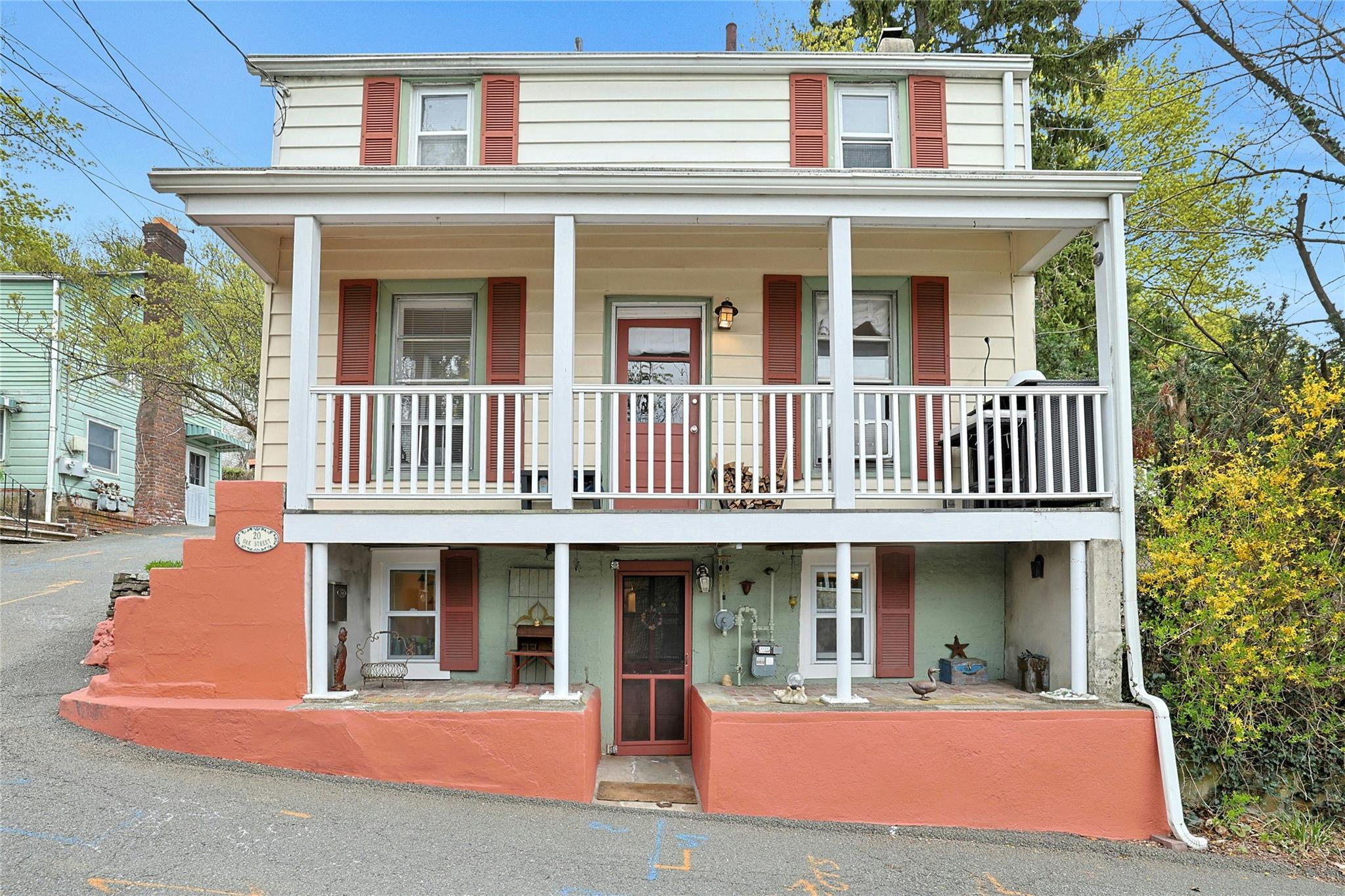 Property photo # 1