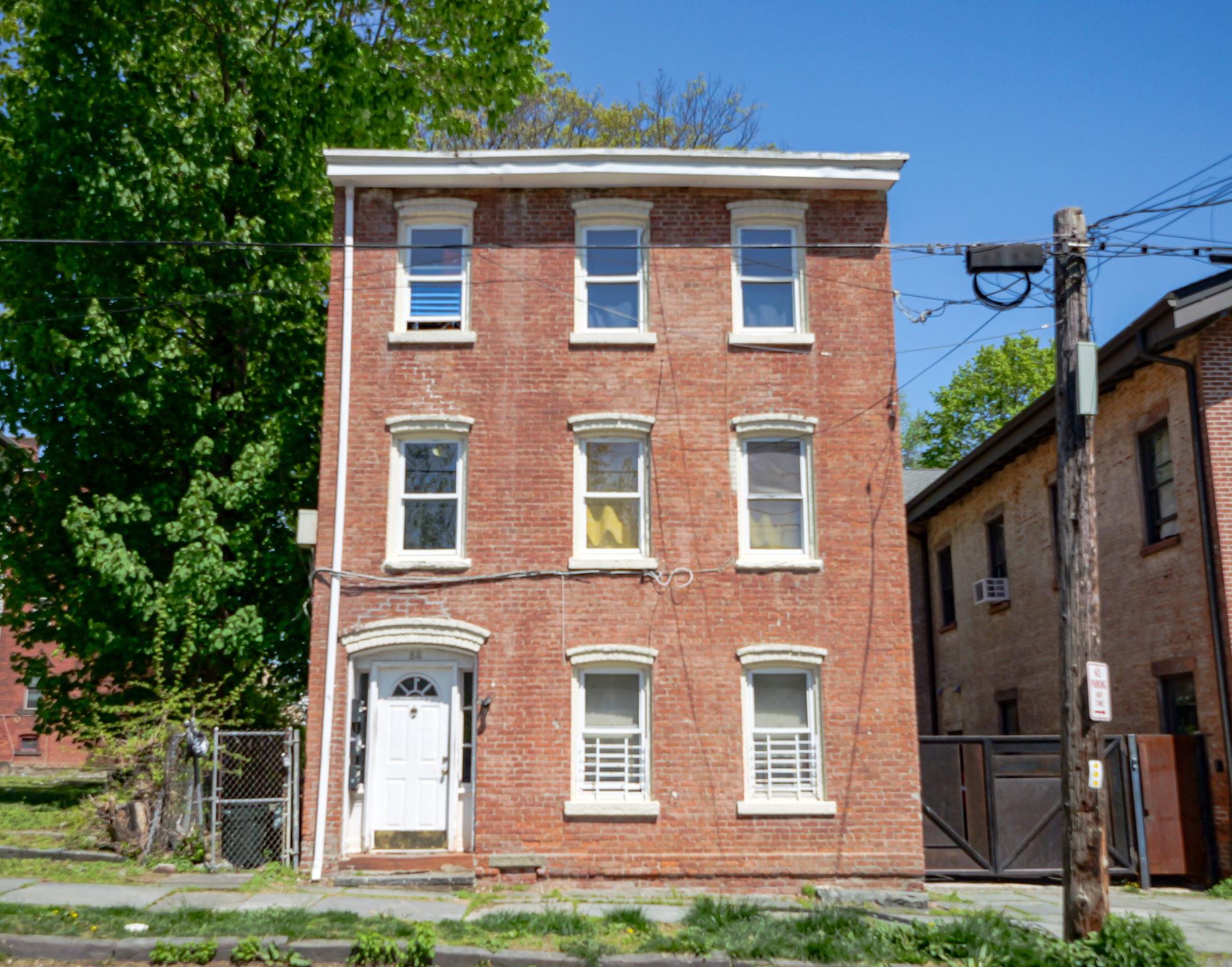 Property photo # 1
