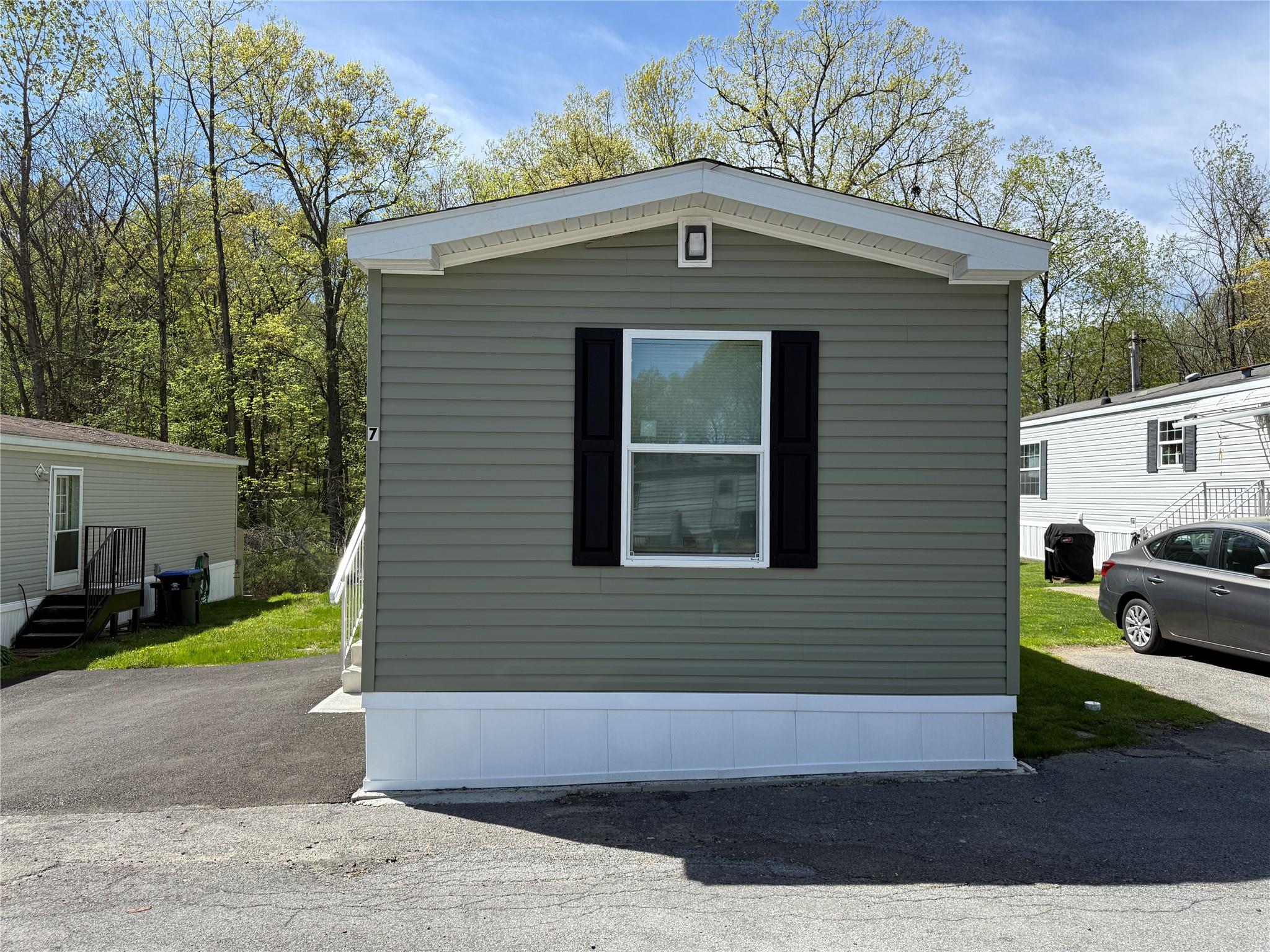 Property photo # 1