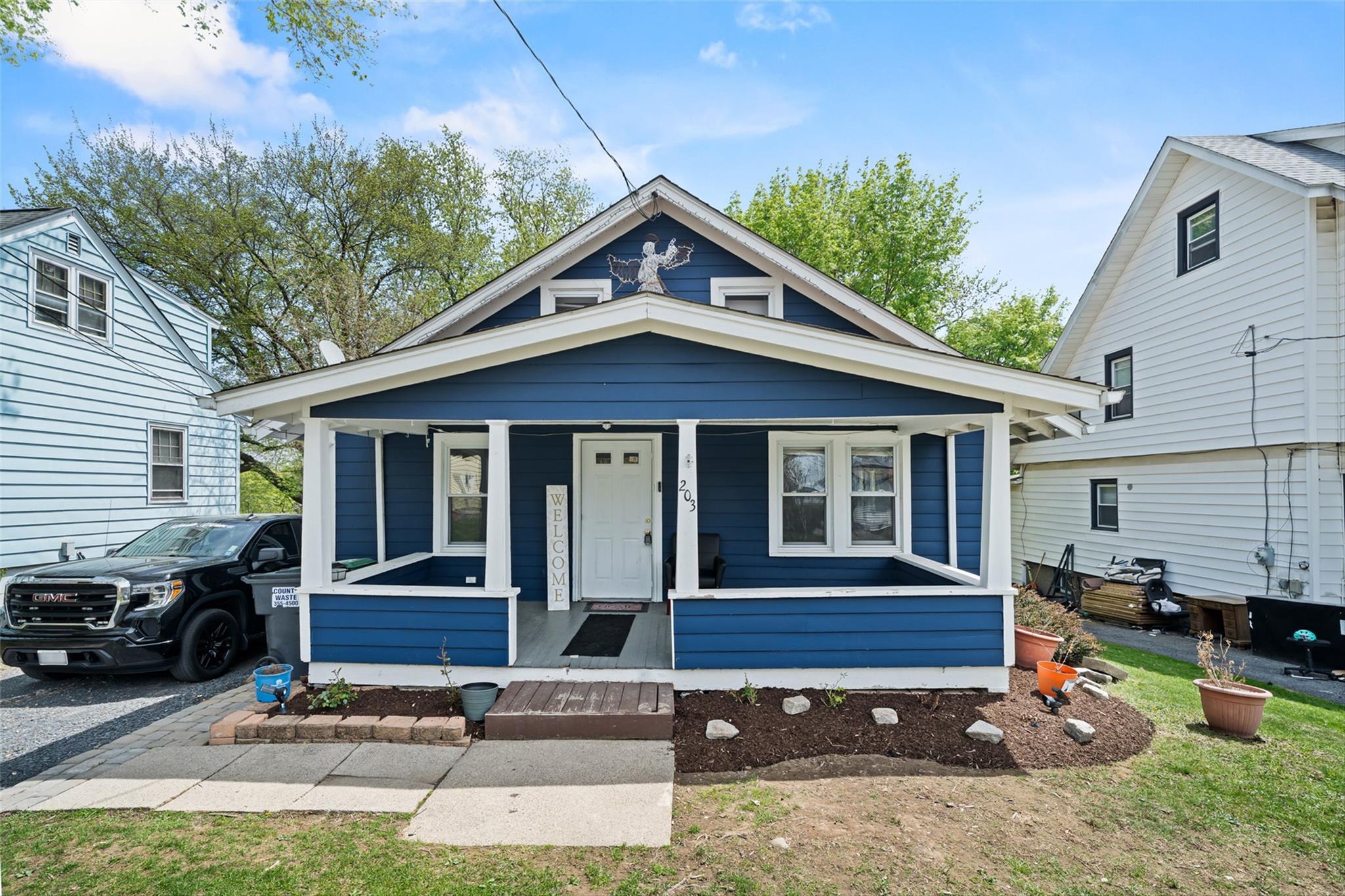 Property photo # 1