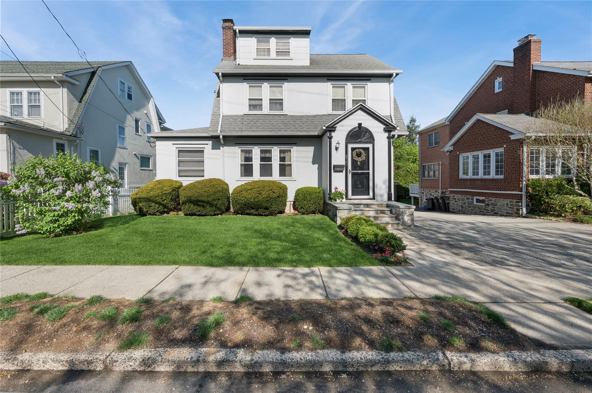 Property photo # 1