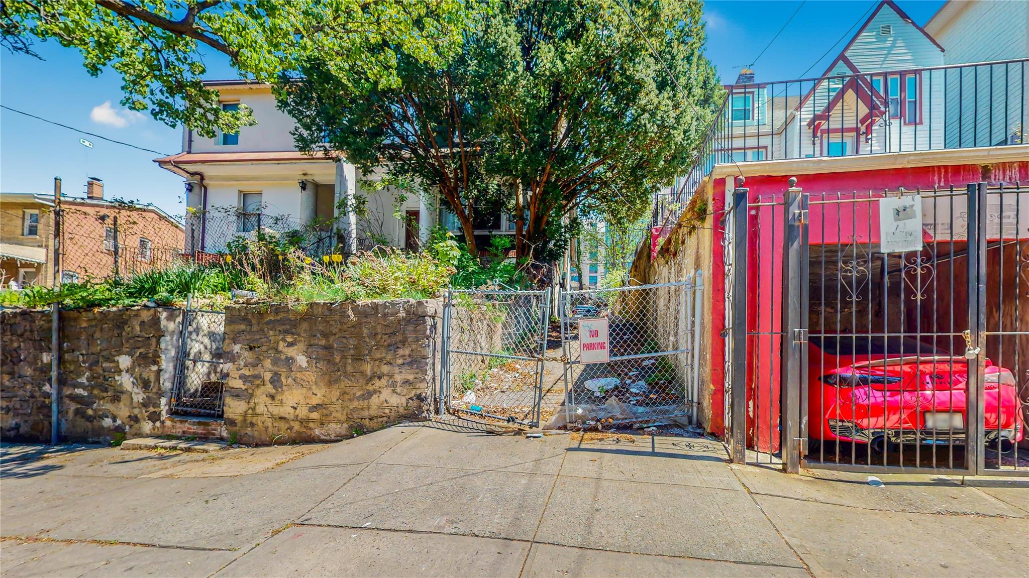Property photo # 1