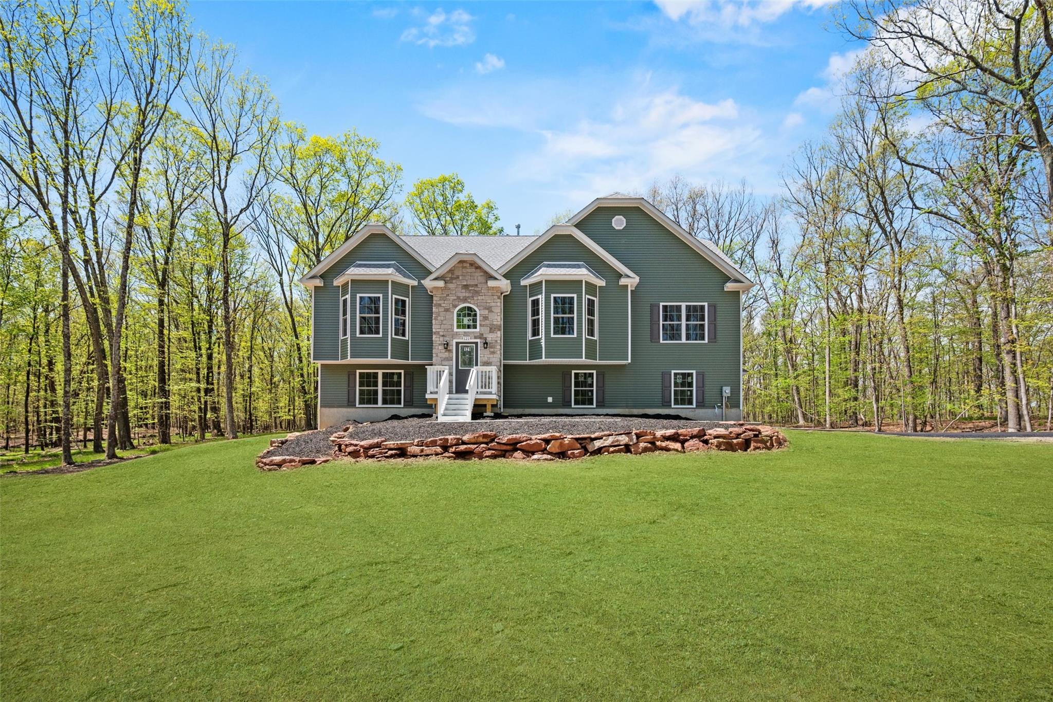 Property photo # 1