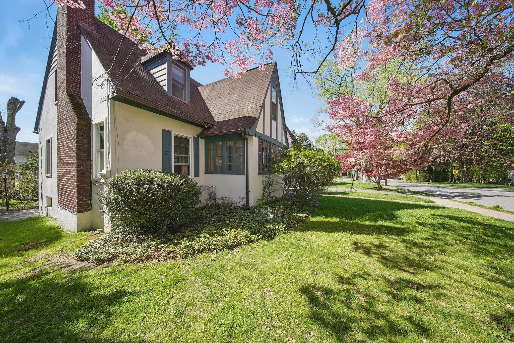 Property photo # 1