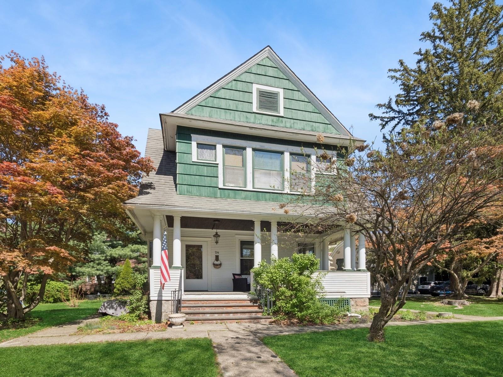 Property photo # 1