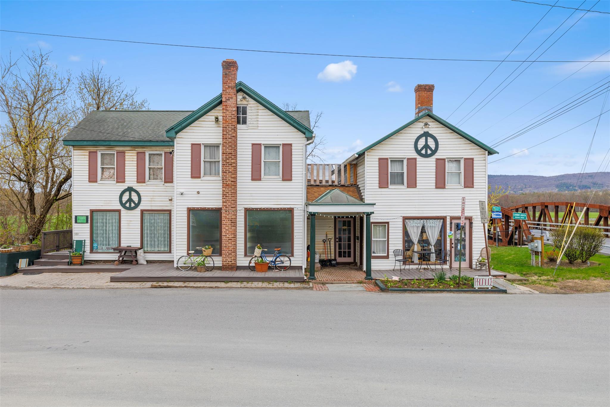 Property photo # 1