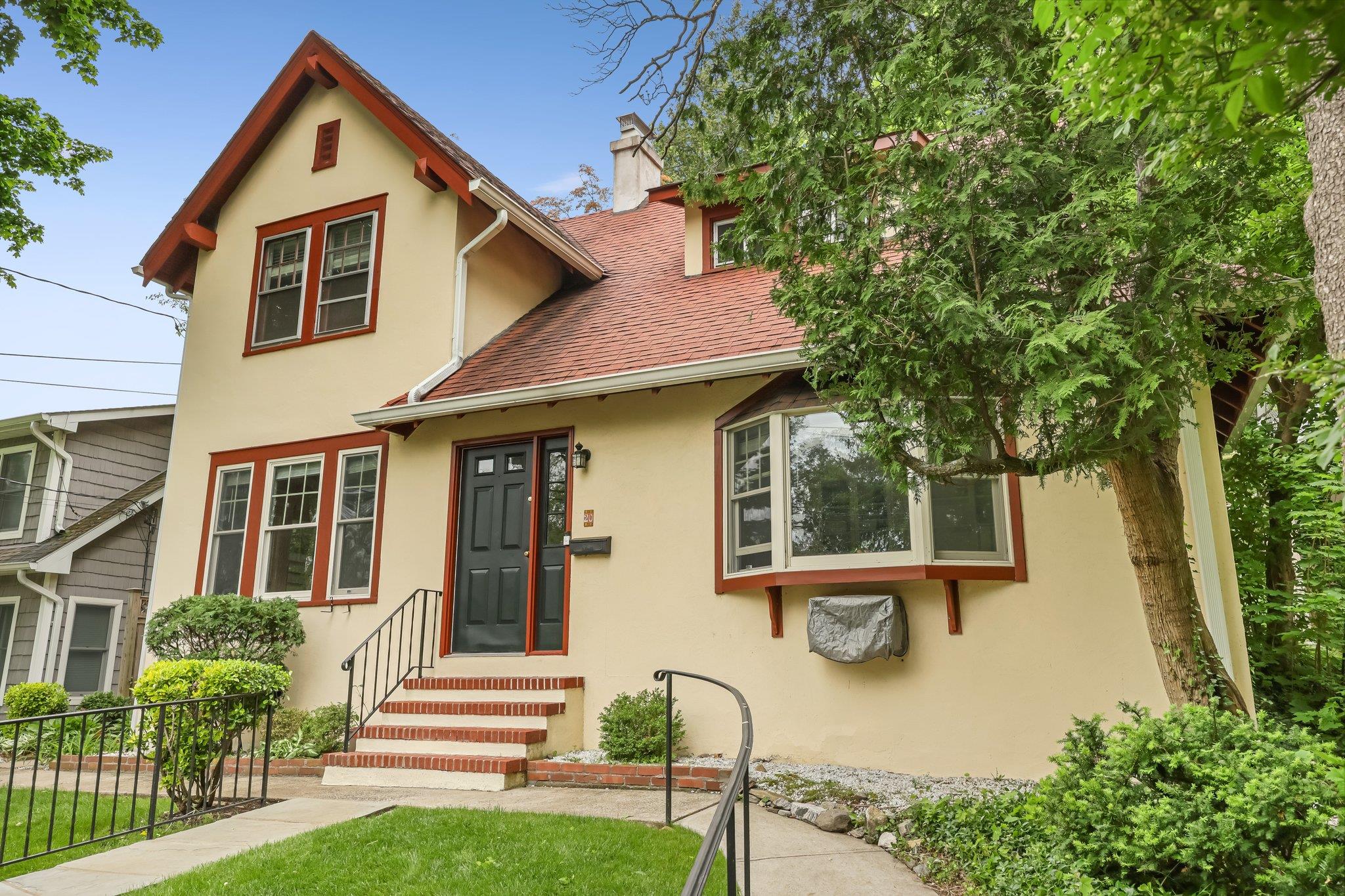 Property photo # 1