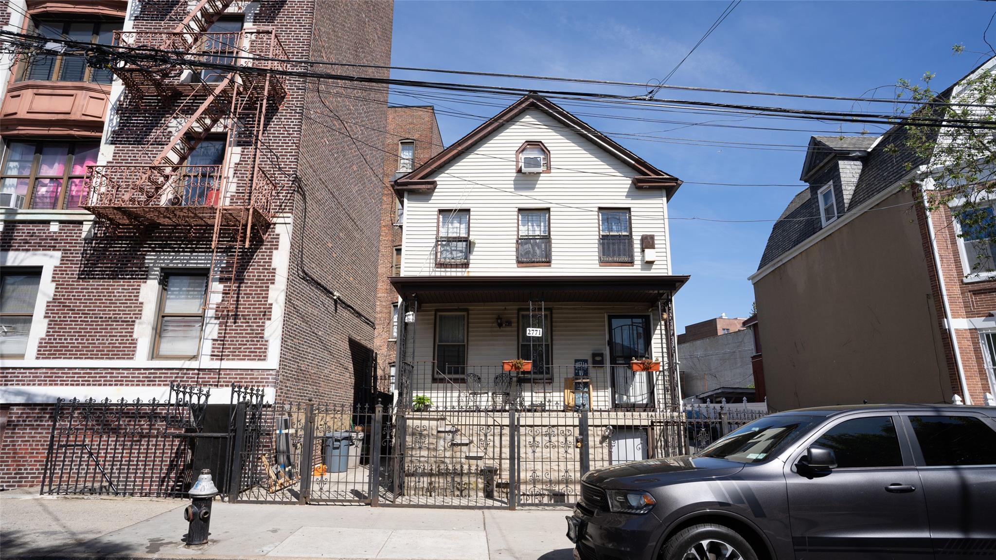Property photo # 1