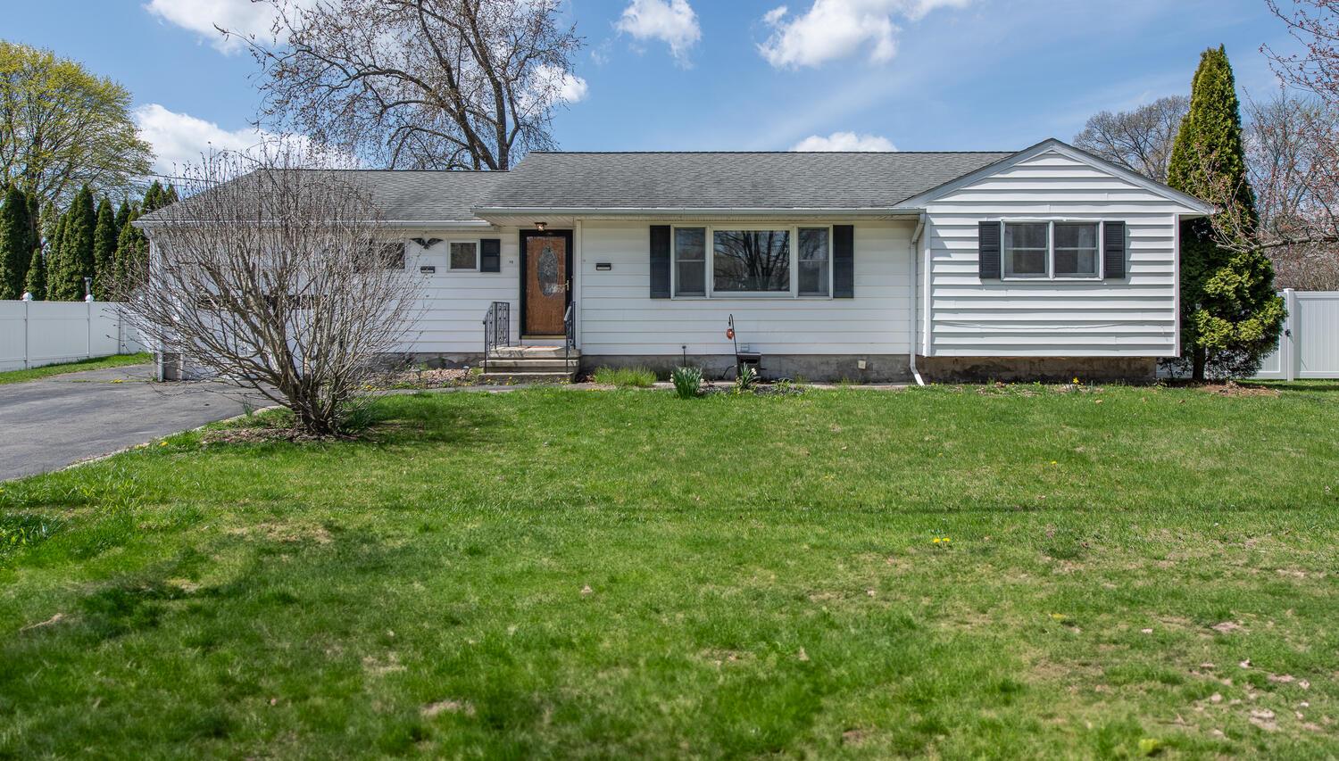 Property photo # 1