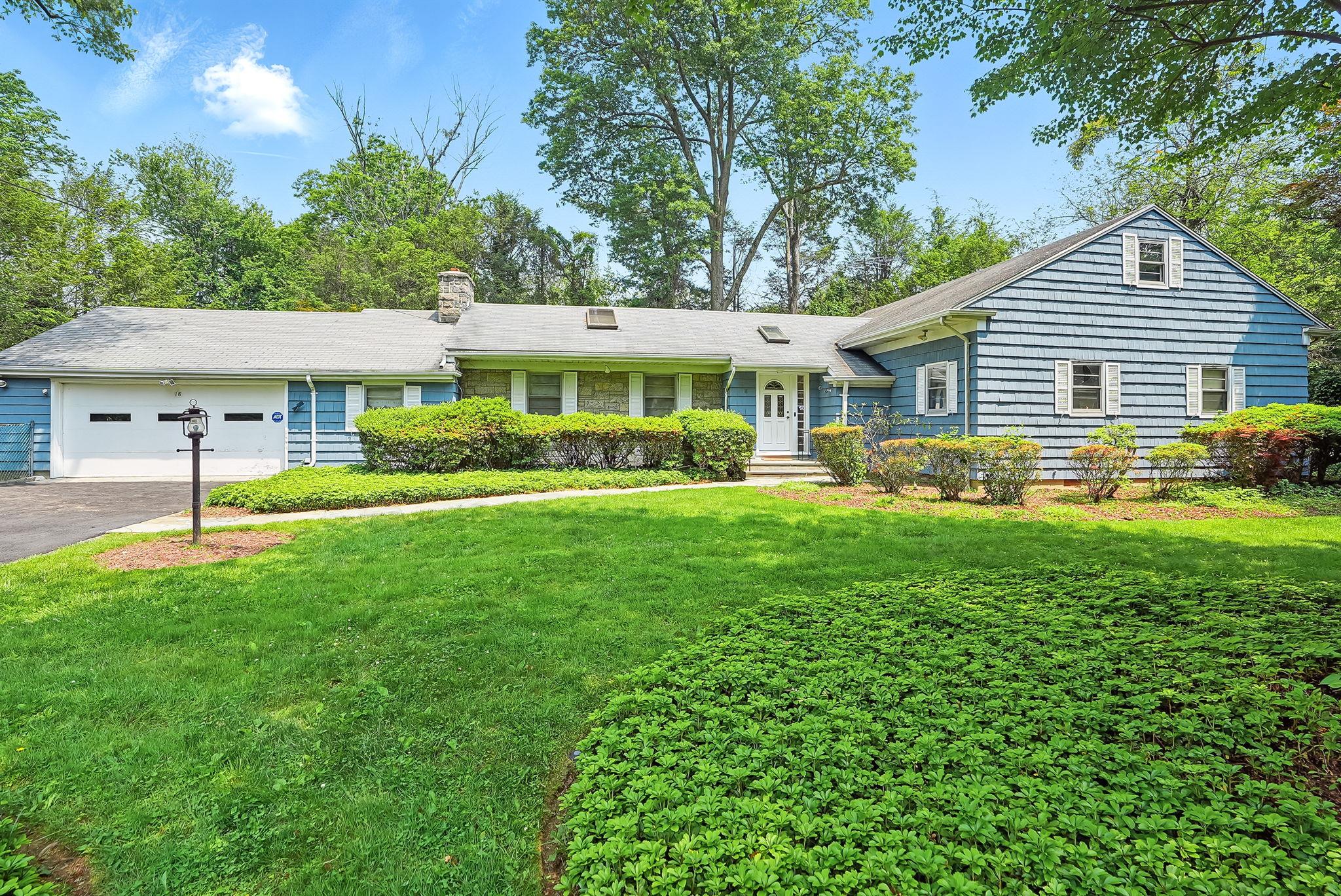 Property photo # 1
