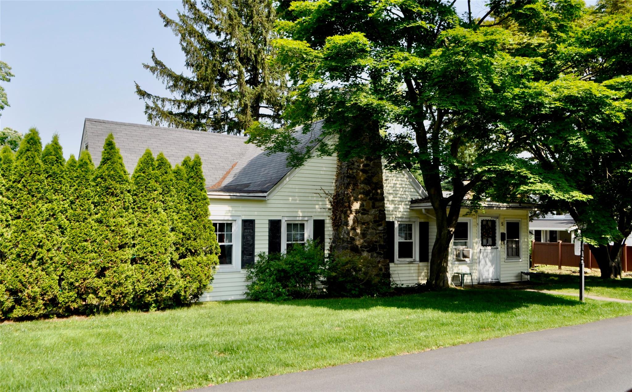 Property photo # 1