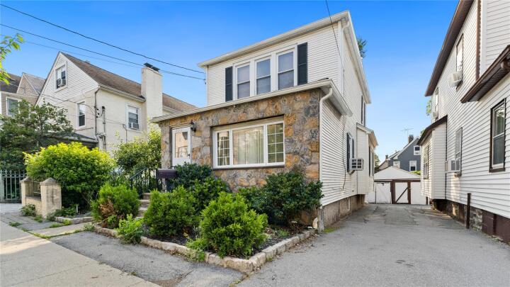 Property photo # 1